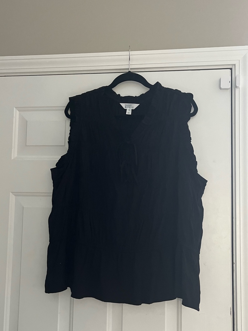 ‘Market & Spruce Sleeveless Top